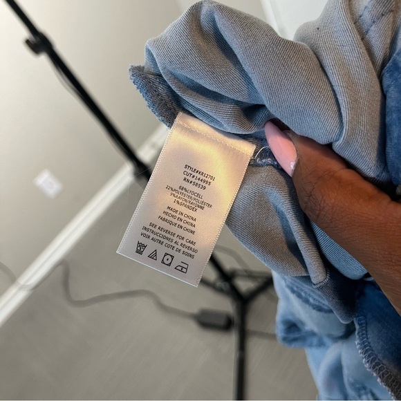 NEW Kut from the Kloth Women Romper XS Blue‎ Chambray Denim Arabella Shorts Belt - Picture 6 of 10